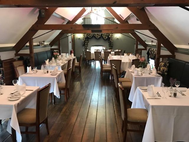 The Barns 3*